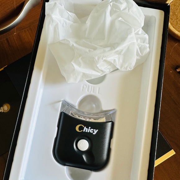 Teeth Whitening Kit, Teeth Whitening Gel with LED Accelerator Light - Picture 3 of 9